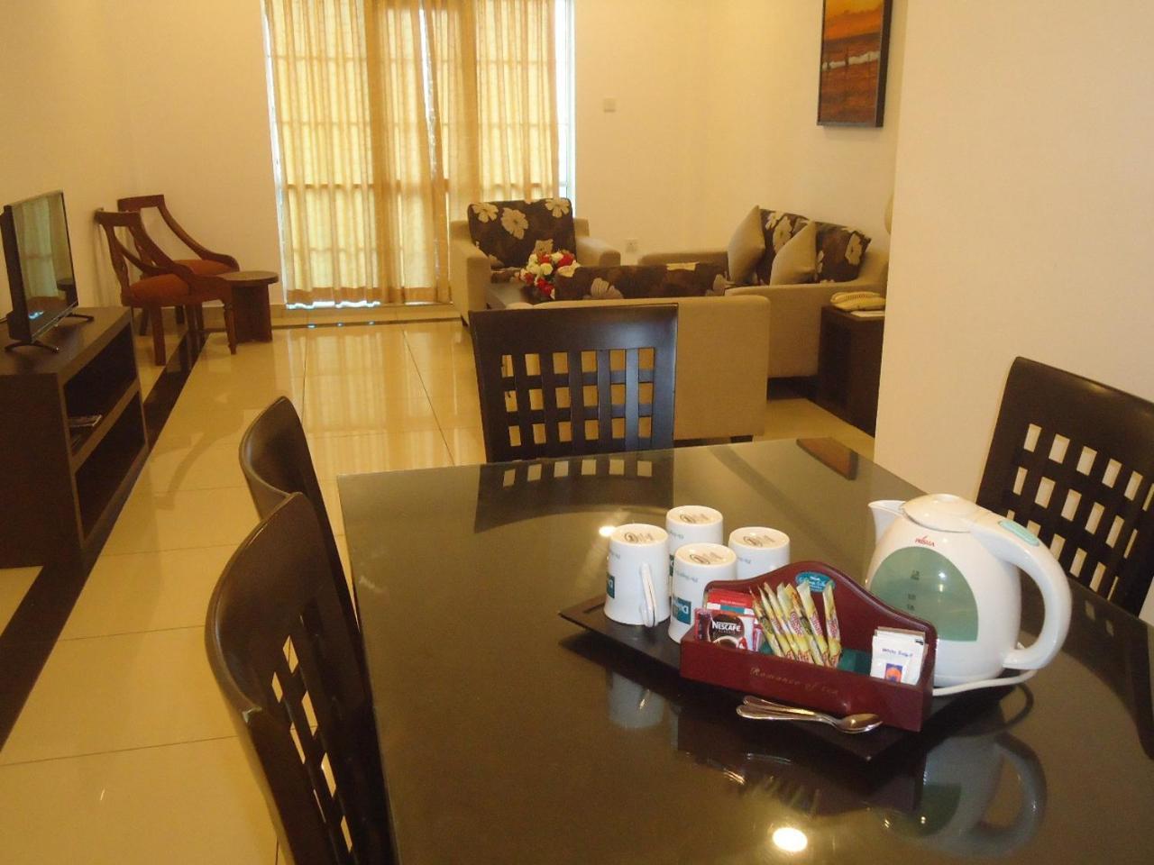 Global Towers Hotel & Apartments Colombo Kültér fotó