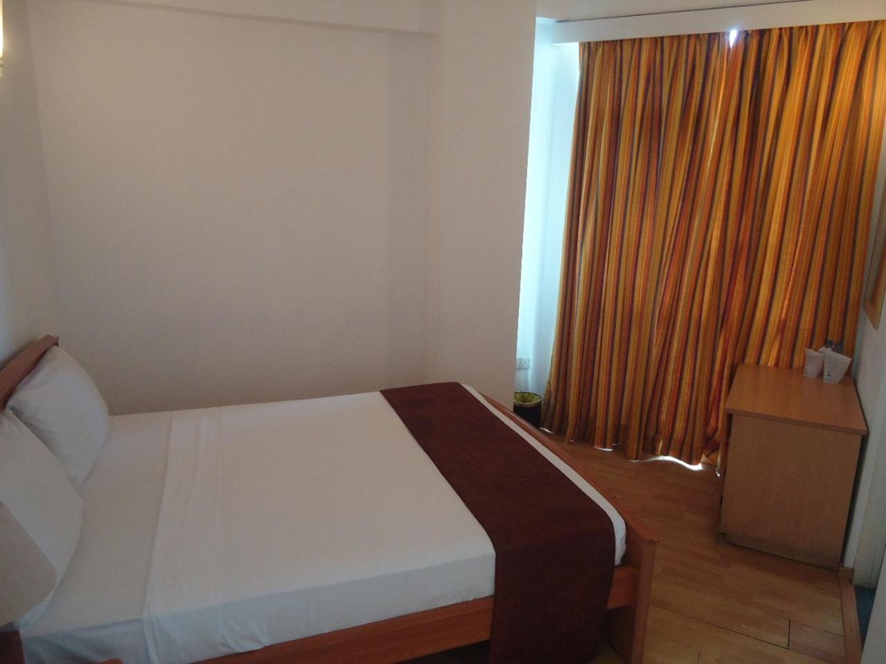 Global Towers Hotel & Apartments Colombo Kültér fotó